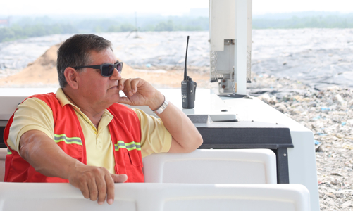 Công ty VWS sử dụng thiết bị bay không người lái phun khử mùi bãi rác