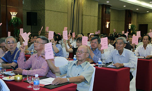 Cổ tức ngân hàng, nỗi sợ CAR và những ngôi sao cô đơn