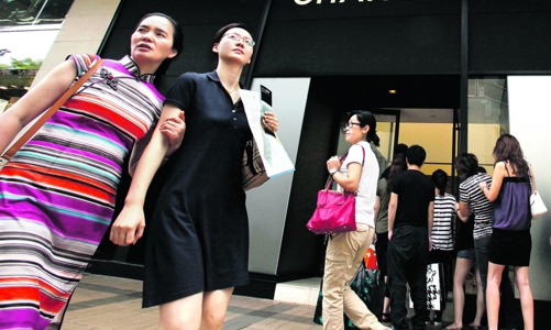 Du khách Trung Quốc tiêu tiền mạnh chưa từng thấy