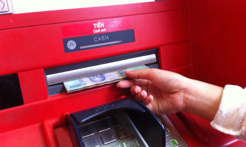 Đã có khác biệt trong xử lý tài khoản “bỗng nhiên” mất tiền