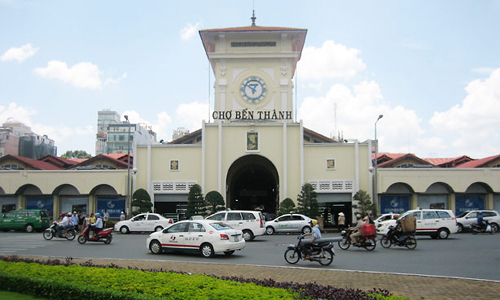 GDP Tp.HCM giảm mà GDP bình quân đầu người lại tăng?