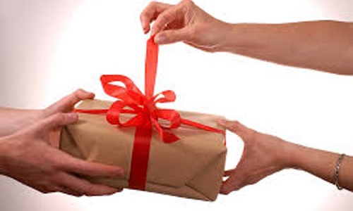 Tp.HCM cấm biếu quà Tết lãnh đạo