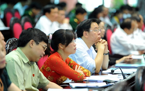 Chất vấn bộ trưởng: Ai nên ngồi “ghế nóng”?