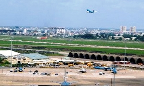 “Nên bỏ dự án sân golf, dừng xây dựng sân bay Long Thành”