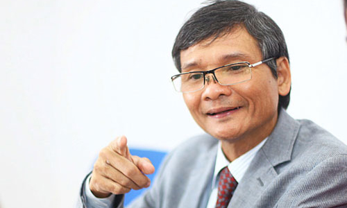 Vì sao dân ồ ạt bán ngoại tệ những tháng đầu năm?