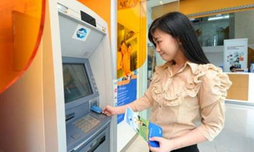 Giao dịch nội mạng ATM cũng sẽ bị thu phí?