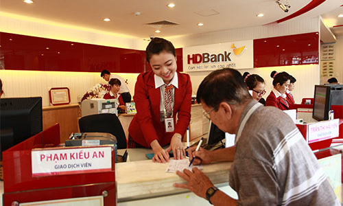 Thêm ngân hàng cổ phần đồng loạt giảm lãi suất cho vay