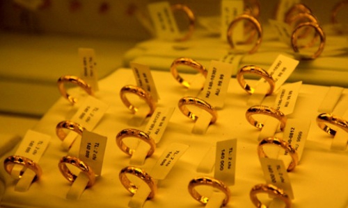 Doanh nghiệp vàng muốn được… bình thường