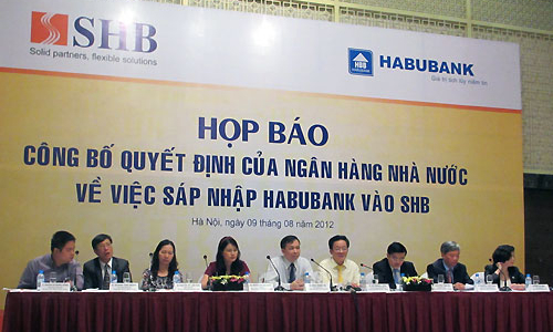 Một tháng sau cuộc “hôn nhân” SHB với Habubank