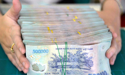 Giằng co lợi ích kéo dài chuyện trần lãi vay?