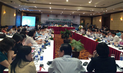 Nhiều vấn đề nóng tại Diễn đàn Kinh tế Mùa thu 2013