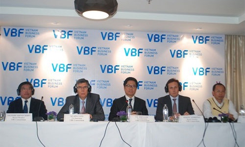 Lập VAMC là “tin tốt”, hoãn Thông tư 02 là “tin xấu”