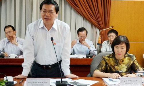 Thủ tướng kỷ luật ông Vũ Huy Hoàng, bà Hồ Thị Kim Thoa