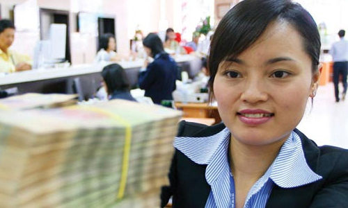 Nhà băng hạ lãi vay: Buồn như ôm… nợ cũ