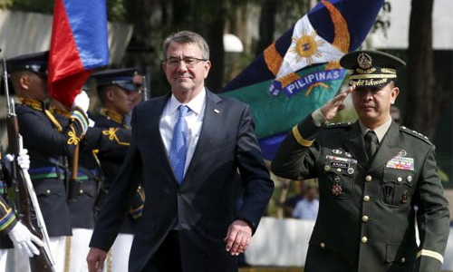 Bộ trưởng Bộ Quốc phòng Mỹ lại thăm chiến hạm trên biển Đông