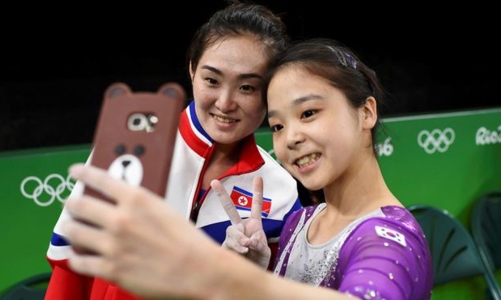 Bức ảnh selfie “gây sốt” của vận động viên Olympic Hàn - Triều