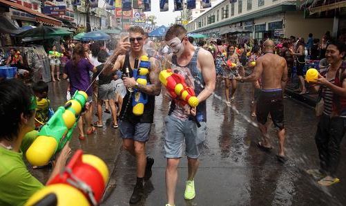 Thêm 4 vụ nổ bom liên tiếp ở Thái Lan