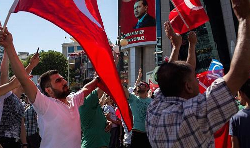 Mạng xã hội đã giúp “hạ gục” phe đảo chính Thổ Nhĩ Kỳ