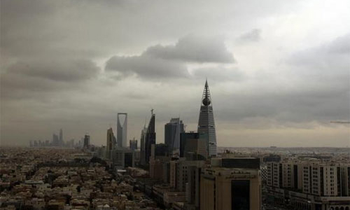 Saudi Arabia phải đi vay tiền ngân hàng ngoại