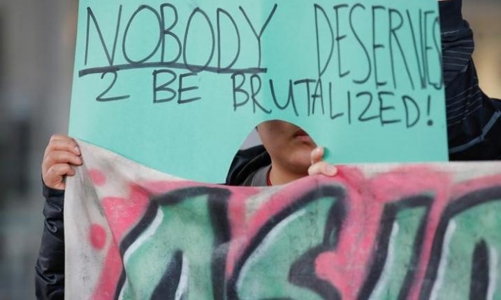 David Dao có động thái pháp lý đầu tiên với United Airlines