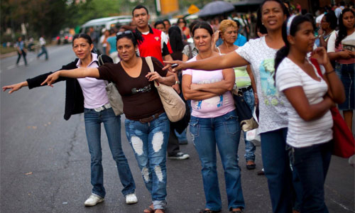 Người Venezuela được nghỉ làm thứ Sáu để... tiết kiệm điện