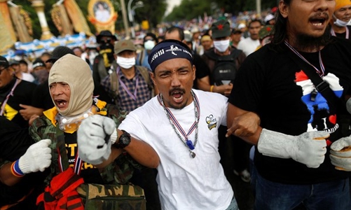 Căng thẳng dâng cao tại Thái Lan