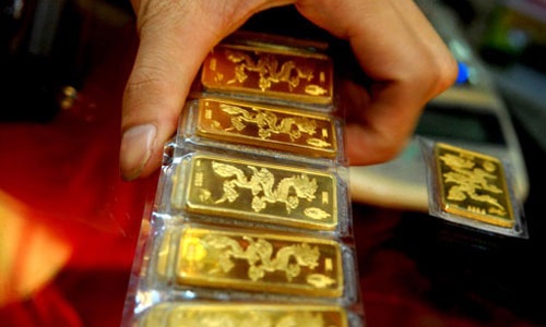 Giá bỏ thầu vàng ngày càng thấp