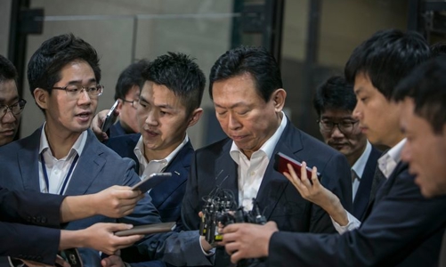 Chủ tịch tập đoàn Lotte bị truy tố tội tham nhũng