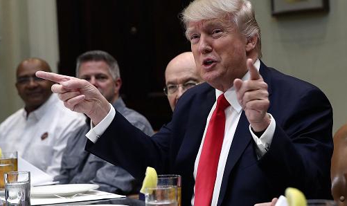 Trump dọa cắt ngân sách liên bang cho California