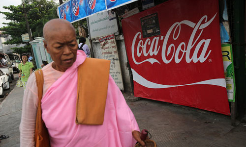 Myanmar, “sàn đấu” mới của Coca-Cola và Pepsi
