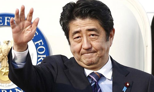 Thủ tướng Nhật tuyên bố sắp thoát giảm phát