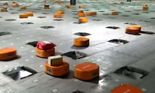 Ngày càng nhiều robot thế chỗ con người tại nhà máy Trung Quốc