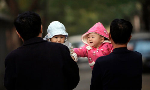 Trung Quốc bỏ chính sách một con, giá cổ phiếu bao cao su rớt mạnh