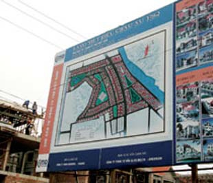 Bất động sản: Bão hòa... tin bán