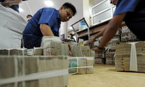 Myanmar thả nổi tỷ giá đồng nội tệ để hút đầu tư