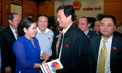 Thủ tướng: Ưu tiên tháo gỡ khó khăn về vốn cho doanh nghiệp