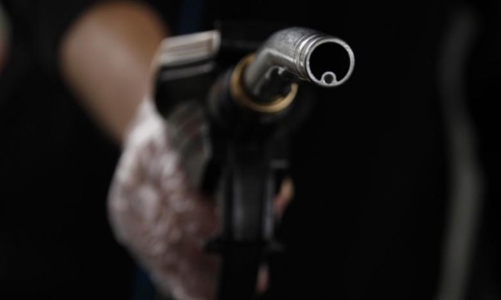 Giá dầu tăng vì OPEC cắt giảm sản lượng “nghiêm chỉnh”