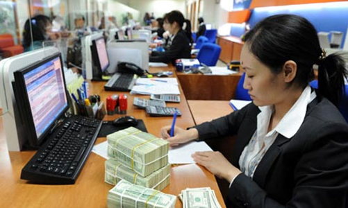 Thống đốc: “Đánh chuột nhưng không để vỡ bình”