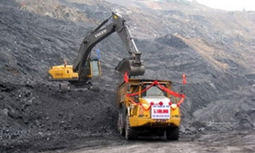 “Vừa nhập, vừa xuất khẩu than là bình thường”