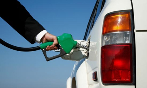 Xăng, dầu thế giới đồng loạt tăng vọt