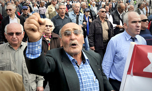 Kinh tế 24h: Tác dụng phụ khó nhằn