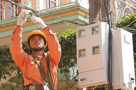 EVN còn độc quyền, Nhà nước phải định giá bán lẻ điện