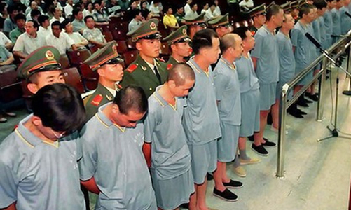 Những mánh chuyển tiền ra nước ngoài của quan tham Trung Quốc