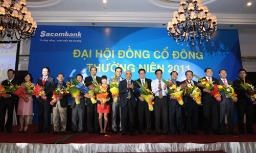 Sacombank thay các lãnh đạo chủ chốt