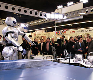 Doanh nghiệp đầu tiên xuất khẩu đồ chơi công nghệ cao