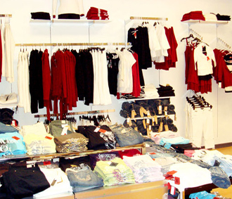 Tìm lối đi cho công nghiệp thời trang