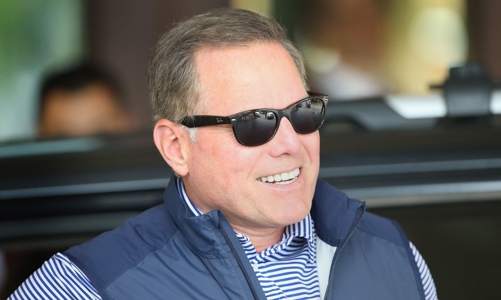 CEO nhận lương cao nhất tại Mỹ lên tới 129 triệu USD