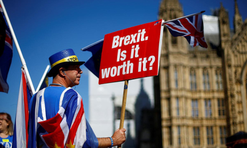 Khủng hoảng Brexit khiến kinh tế Anh tăng yếu nhất một thập kỷ