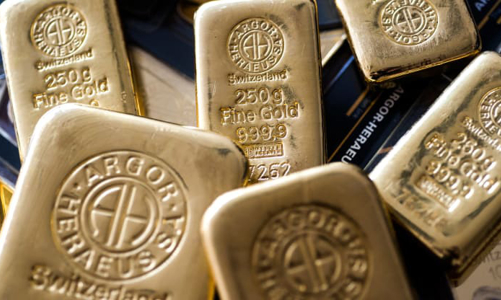 Lao dốc theo thế giới, giá vàng miếng về sát 43 triệu đồng/lượng