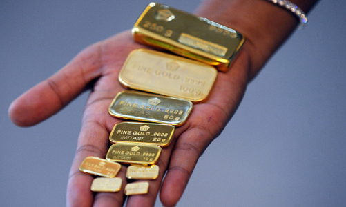 Vàng trong nước ngược chiều thế giới, USD tự do đi ngang